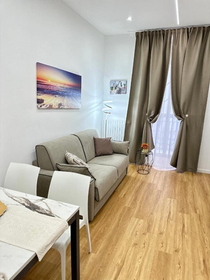 Apartament Housesea 21